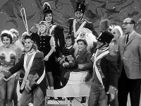 Click to watch 'The Alan Brady Show Presents...' (popup) The Dick Van Dyke Show